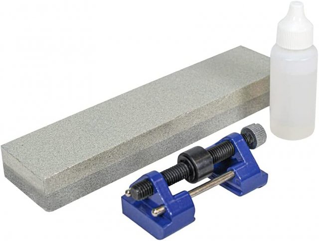 Faithfull Oilstone 200mm & Honing Guide Kit complete with oil and Honing Guide