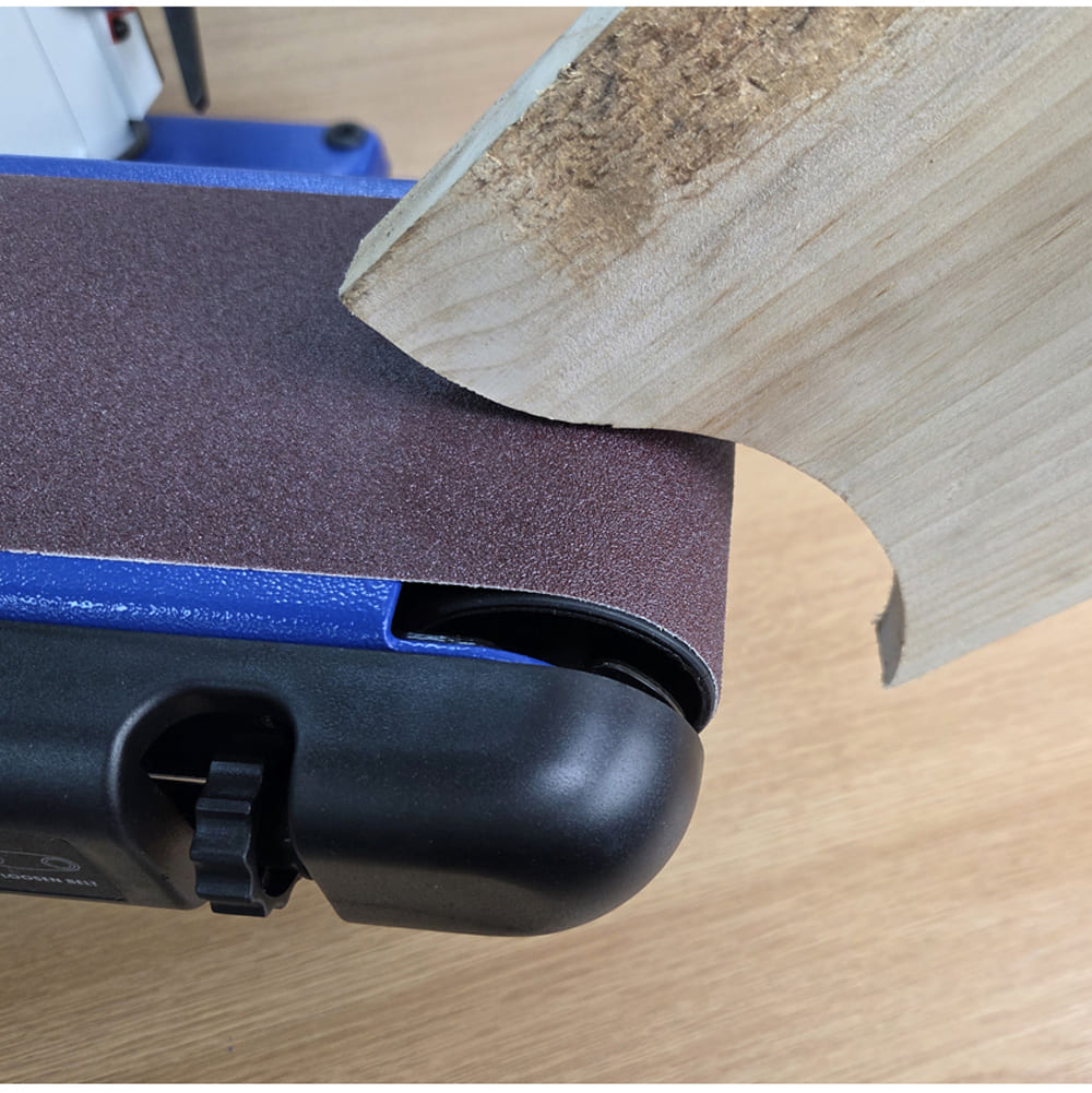 Charnwood 4” x 8” Belt & Disc Sander BD48 with Induction Motor - Image 7