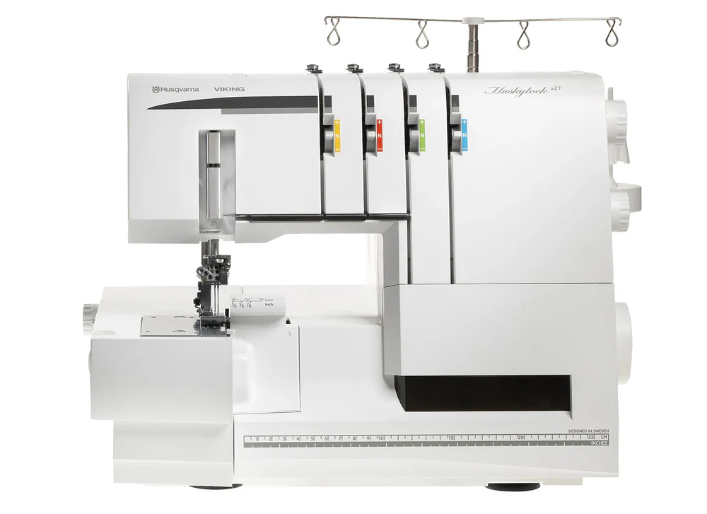 Husqvarna HUSKYLOCK™ s21 Overlocker & Coverstitch
