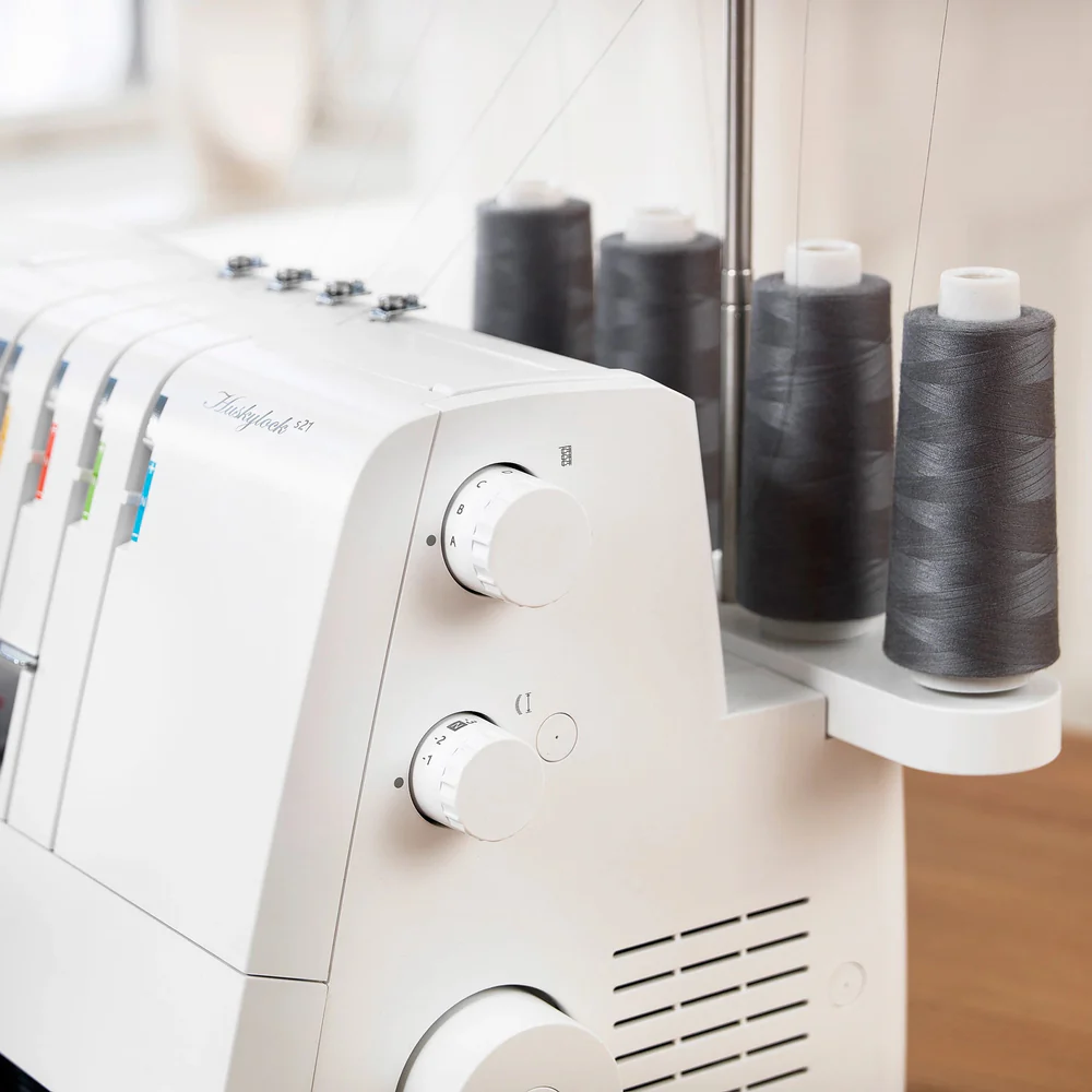 Thread spool setup for the Huskylock S21 overlocker.