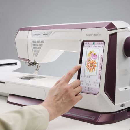 Touch screen display on the Husqvarna Viking Designer Topaz 65