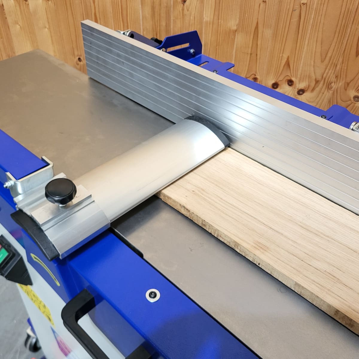 Charnwood 10" X 9" Planer Thicknesser With 24 X TC Cutters In Spiral Block PT10E2S - Image 2