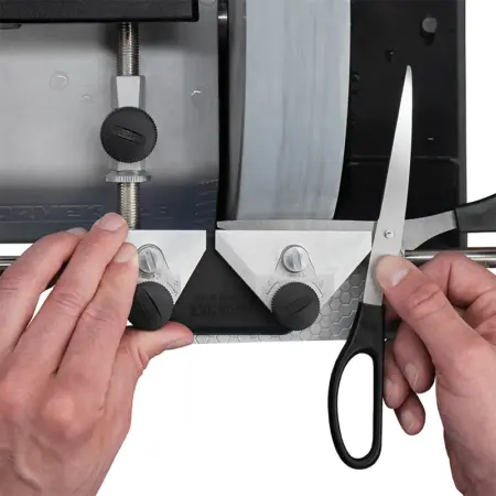 Tormek SC 60 scissor jig #tormek #scissors #sharpening